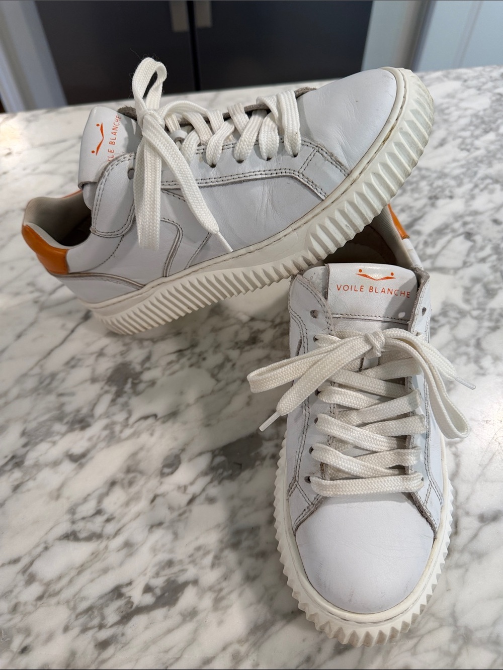 Voile Blanche White Sneakers with Orange Heel Tab